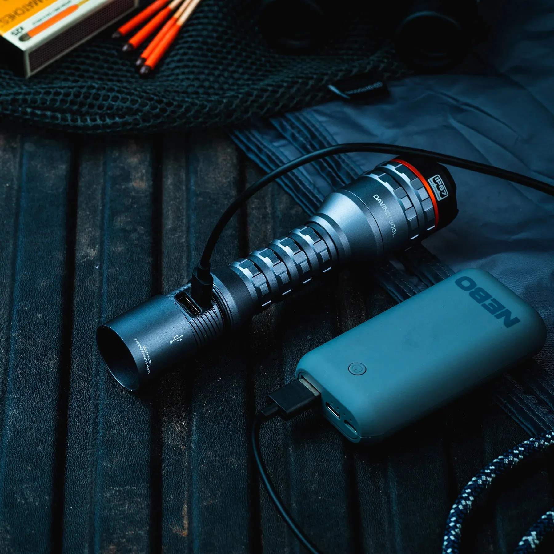Nebo Davinci 800L Rechargeable Torch